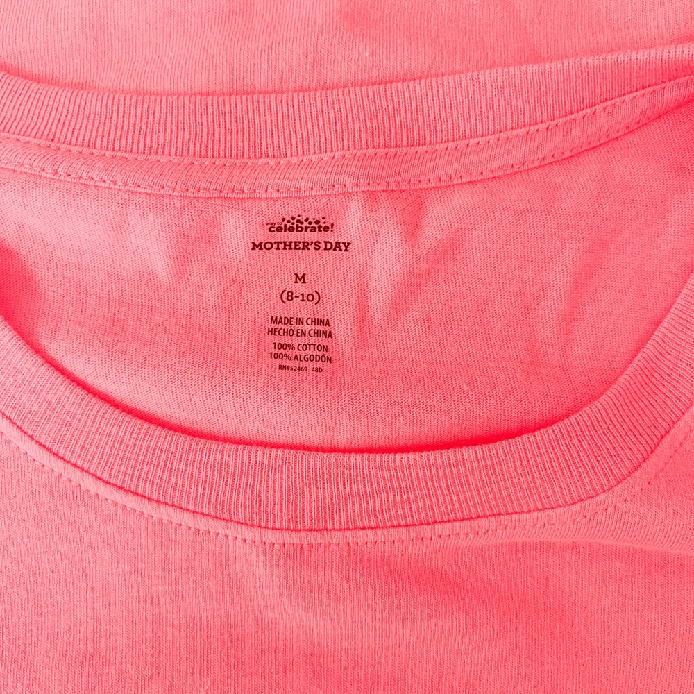 Women’s “Winning At This Mom Thing” Short Sleeve Tee Shirt NWT - Picture 6 of 8